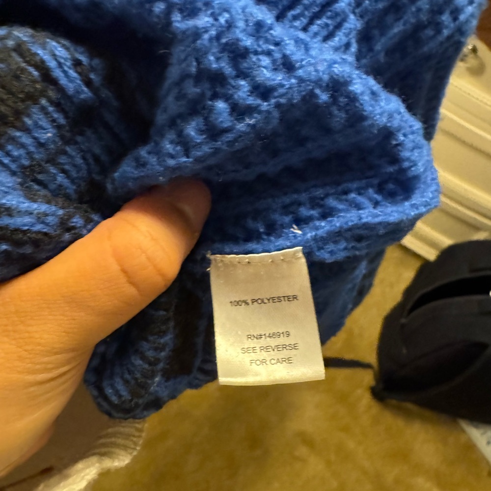 Freshman Ribbed Blue Sweater - Picture 3 of 5